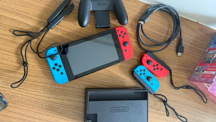 Nintendo Switch 1 com controle extra