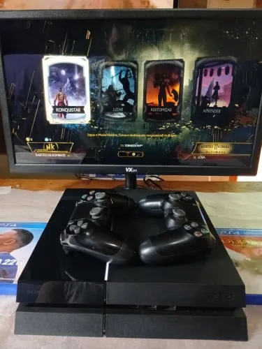 PS4 500GB + 2 Controles Originais + God of War | Versão 13.50