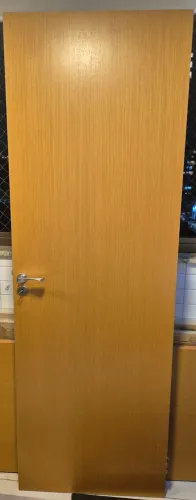 Porta Pormade Original 2,10 x 70 cm com Fechadura Haga - Excelente Estado