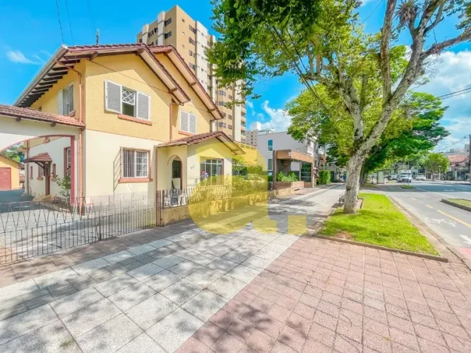 Casa para locação na Alameda Rio Branco, Jardim Blumenau