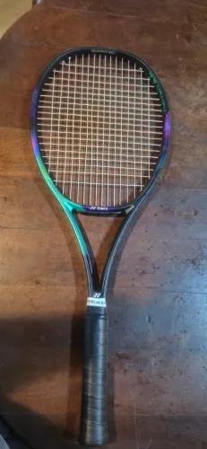 Raquete Yonex Vcore Pro 97