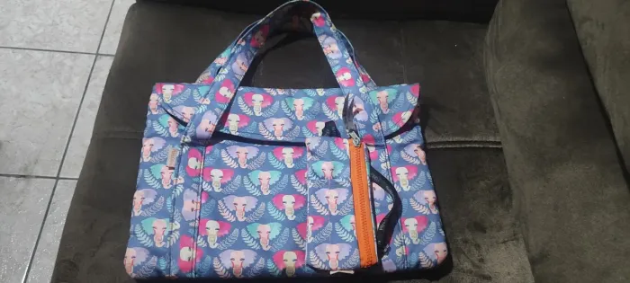 Kit bolsa +Estojo Mônica Abreu