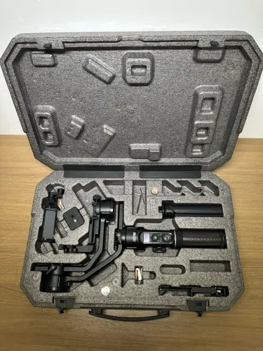 Gimbal crane 2s