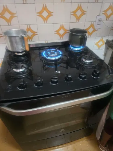 Fogão electrolux 6bocas forno auto limpante luz de forno e acendedor automático.