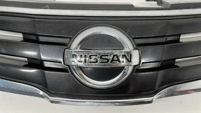 Grade Frontal Nissan Tiida 2010 2013 62310zw80a Preto Brilhante
