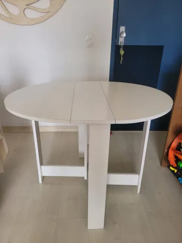Mesa Dobrável Branca Tok&Stok | Compacta | Ideal para Apartamentos