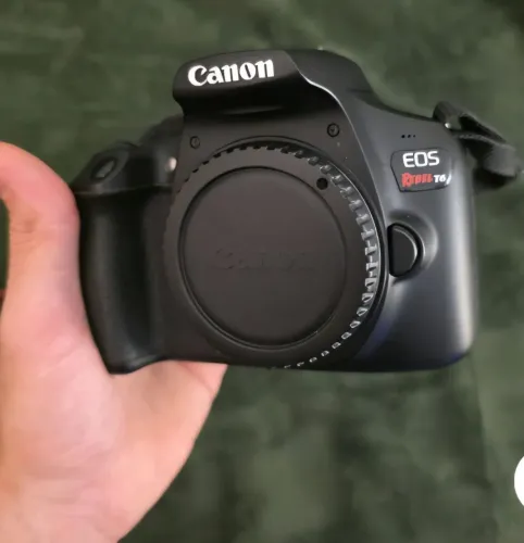 Câmera Fotográfica Canon EOS Rebel T6