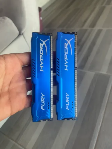 Memória RAM DDR3 8GB - 2 memórias 16gb