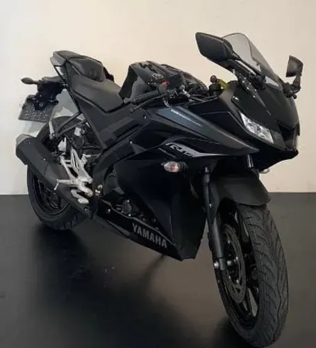 YZF R-15 NO BOLETO