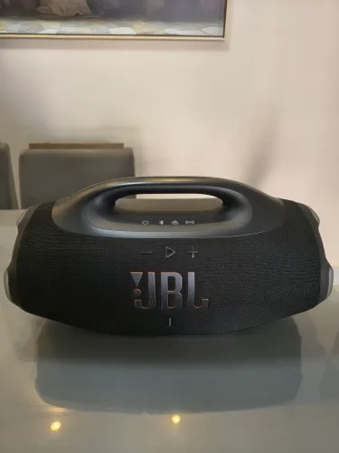 JBL Bombox 4 c/ 1 mês de uso 