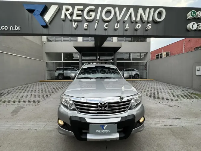 Toyota Hilux SW4 2.7 16V 2015