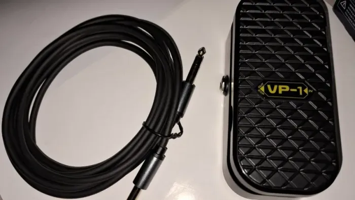 Pedal VP-1 Volume/Expressão + Cabo TRS 3 Metros