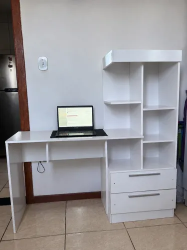 Escrivaninha Grande para Estudo