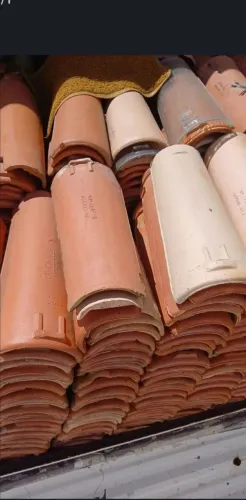 Telas de cerâmica usadas mais em excelente estado .