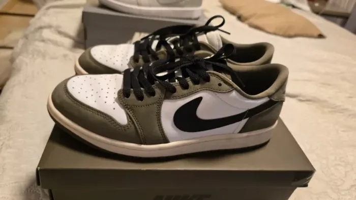 Air Jordan 1 Low OG Medium Olive - 42