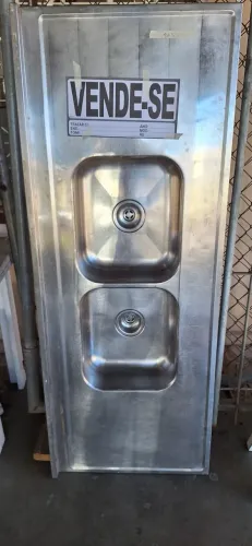 Pia de Cozinha Cubas Dupla em Inox - Oportunidade