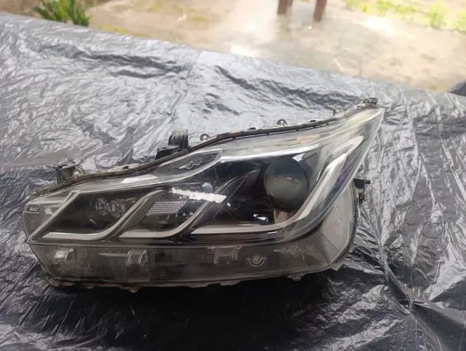 Farol Corolla 2024 xei 