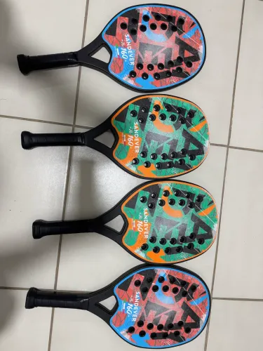 Raquete Beach Tennis + 20 Bolinhas
