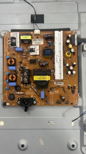 Placa fonte Tv LG 39LB5600