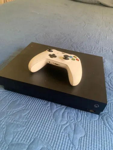 Xbox one x 1 TB