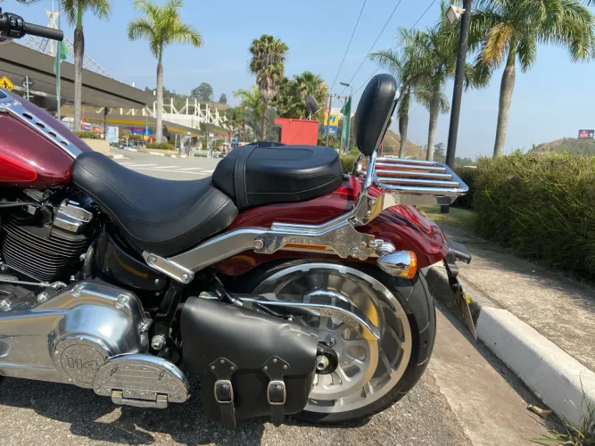 Bolsa de quadro lateral para Fat Boy 2018 em diante.