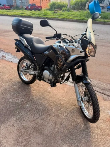 Tenere XTZ 250 Marrom