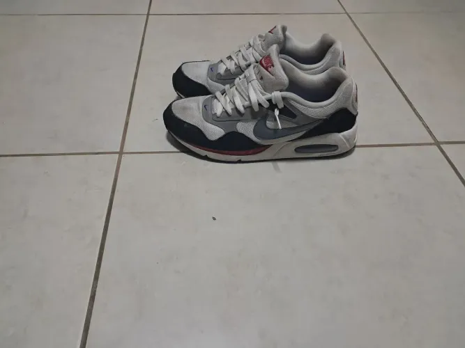 Nike air max correlate tamanho 42