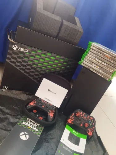 XBOX SERIES X  COM 2 CONTROLES (1 SENDO O ELITE 2)
