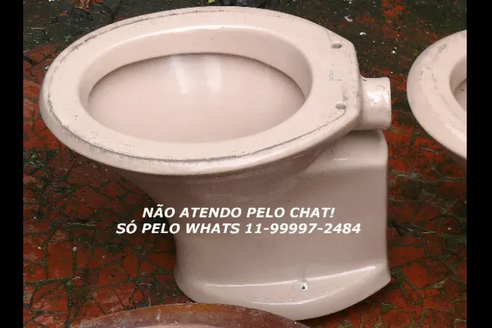 Vaso sanitário antigo