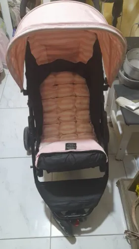 Vendo um carrinho de bebê
