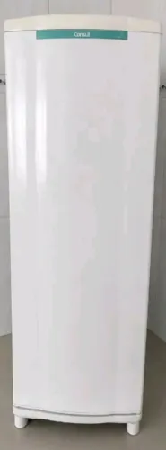 GELADEIRA MUITO NOVA