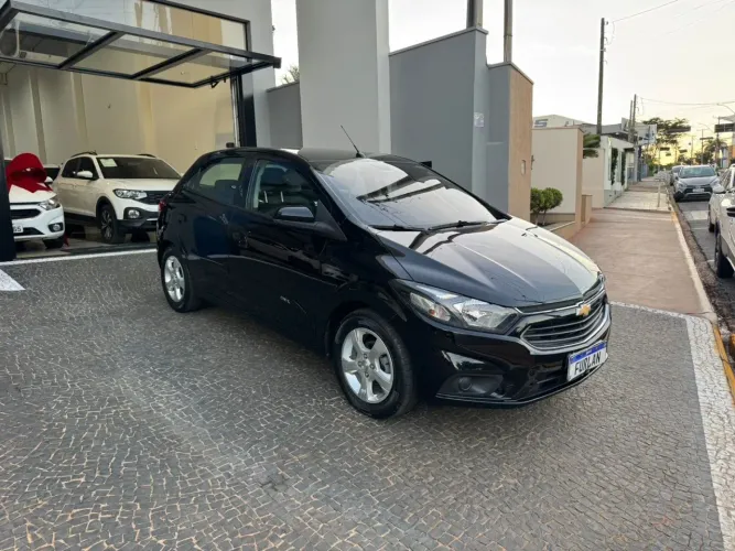 Chevrolet Onix Hatch LT 1.4 8V Flex Mec. 4P 2019