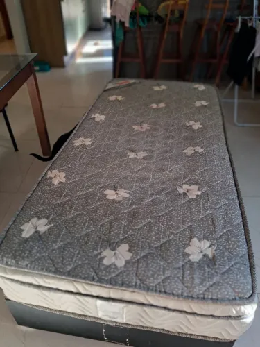 CAMA BOX DE SOLTEIRO USADO