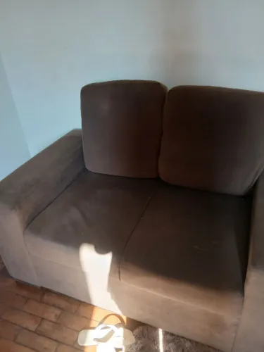 Vendo  sofá 2e 3 lugares