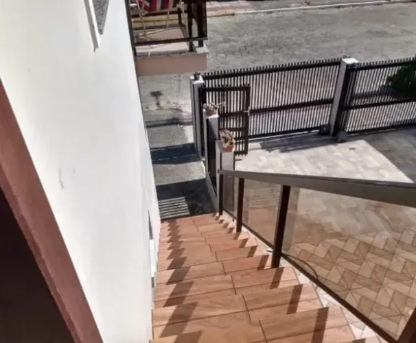 Imóvel para aluguel com 50 metros quadrados com 2 quartos em Ambrósio - Garopaba - SC