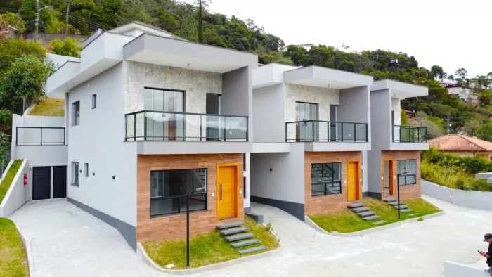 Casa de Condomínio à venda na Rua Lazar Segal, Golfe, Teresópolis - RJ