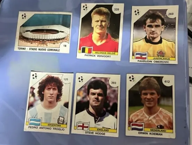 Figurinhas selecionadas 1990