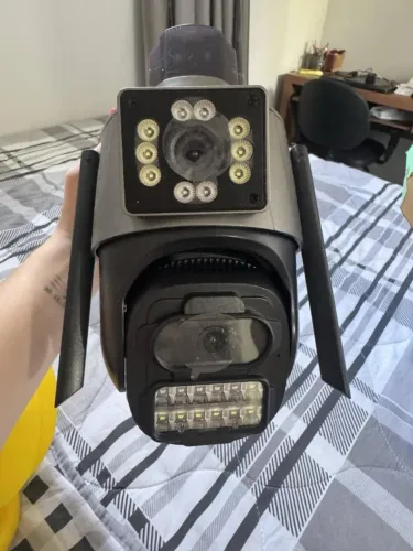 Câmera De Segurança Haiz Externa Ip Dome Lente Dupla Wi-fi 3,6mm 4mp Ip66 Sirene Hz-s6