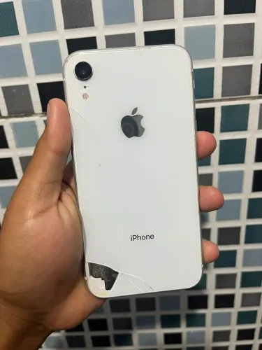 iPhone XR