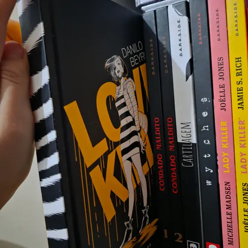 HQs Darksidebooks vol 1 e 2 condado maldito, love kills e wytches