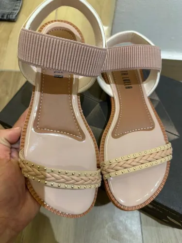 Vendo sandalia