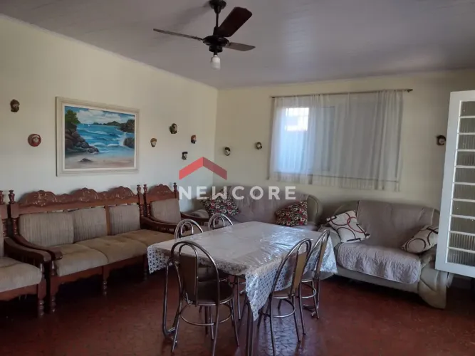 Casa em Monsenhor Ascânio Brandão - Sumaré - Caraguatatuba/SP