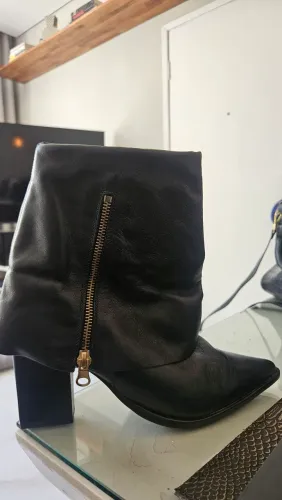 BOTA MODELO AREZZO COURO LEGITIMO NOVA