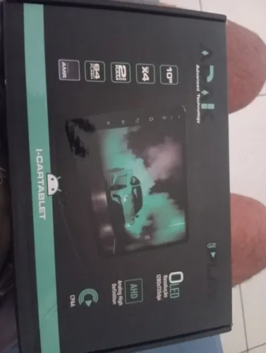Vende-se multimídia ADAK 9 polegadas com câmera de ré