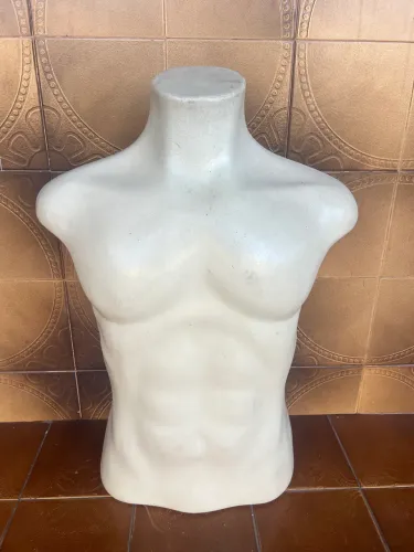 Bustos masculinos