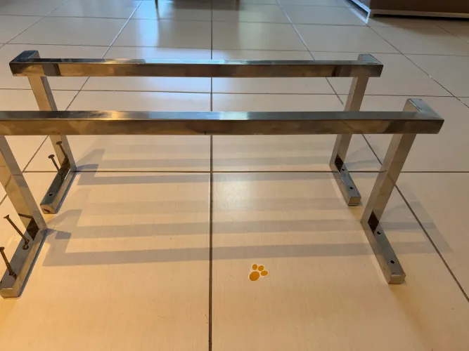 Barra em inox para closet e outras utilidades
