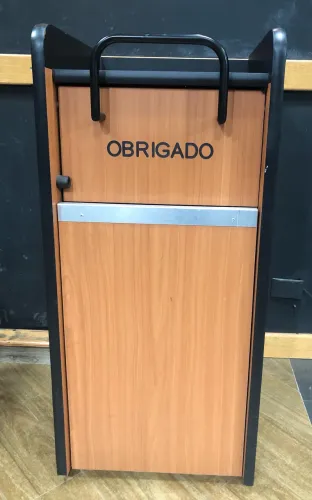 Lixeira coletora para bandejas 