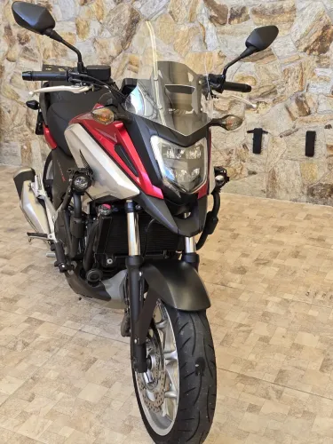 Nc 750 x com Multimídia CarPlay 
