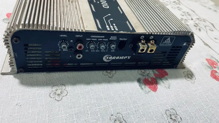Vendo módulo taramps TA-3500 D e um crossover stetsom STX64 e um driver pra corneta