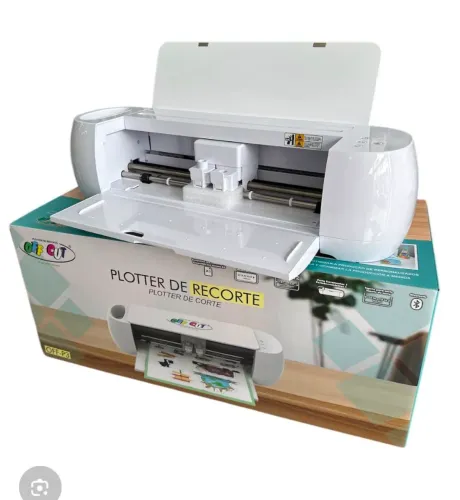Vendo máquina de corte nova